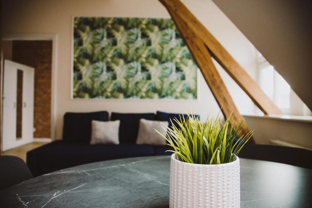 Apartamenty Leszno Лешно Экстерьер фото