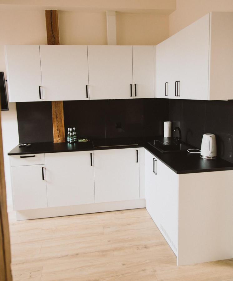 Apartamenty Leszno Лешно Экстерьер фото