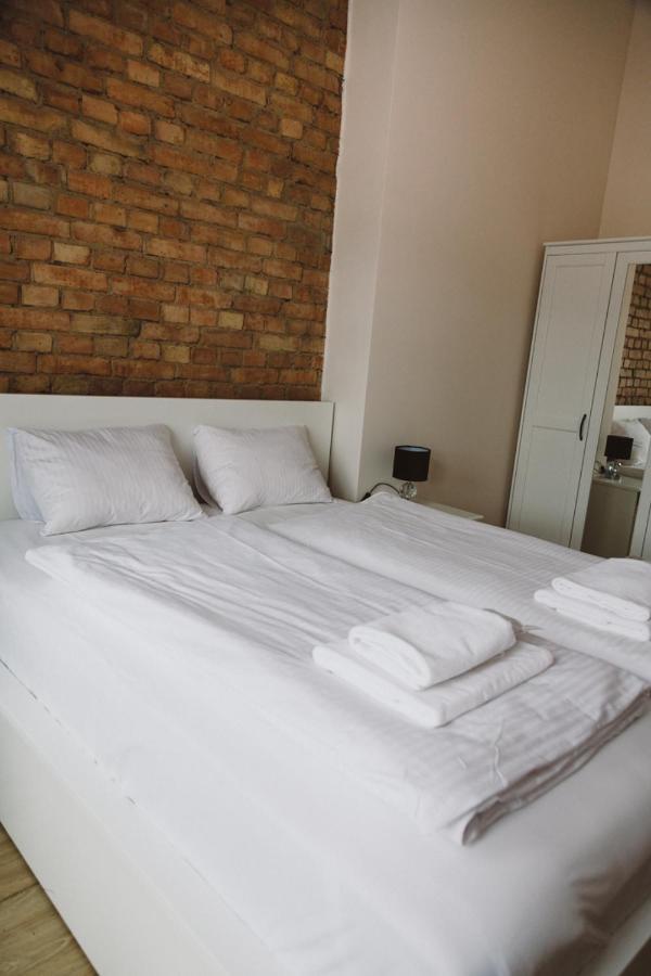Apartamenty Leszno Лешно Экстерьер фото