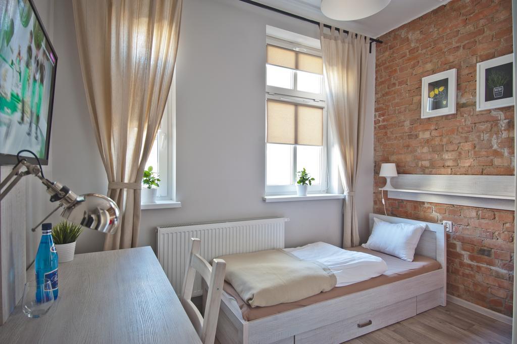 Apartamenty Leszno Лешно Экстерьер фото