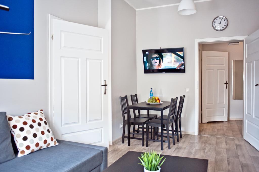 Apartamenty Leszno Лешно Номер фото