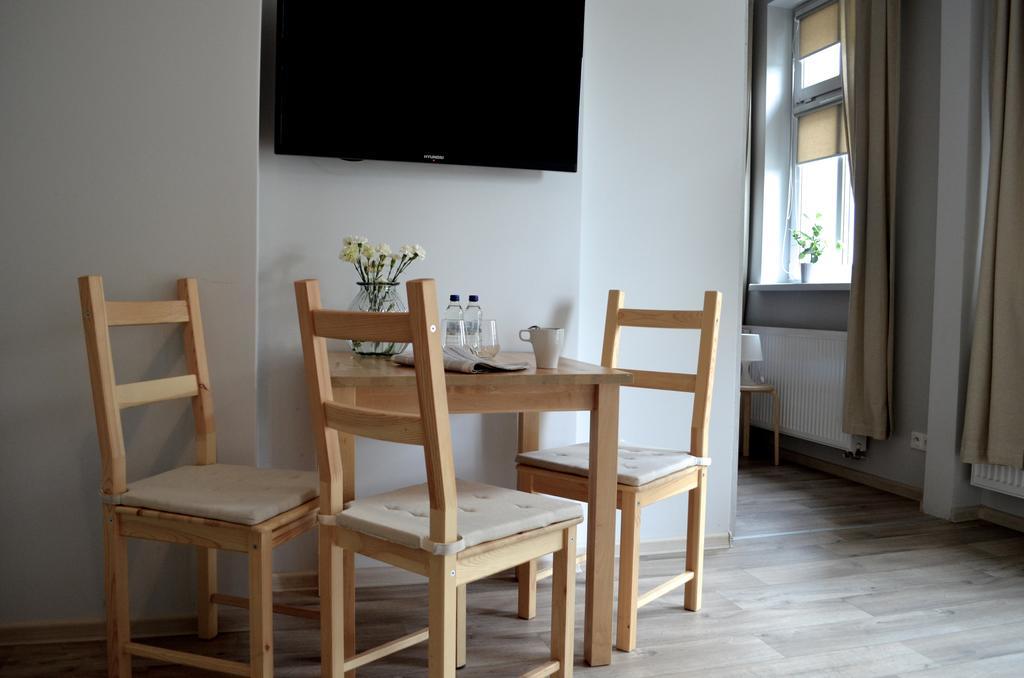 Apartamenty Leszno Лешно Номер фото