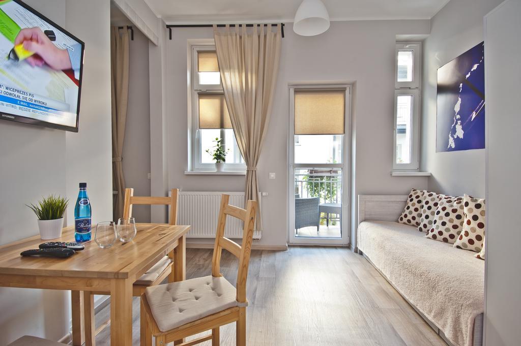 Apartamenty Leszno Лешно Экстерьер фото