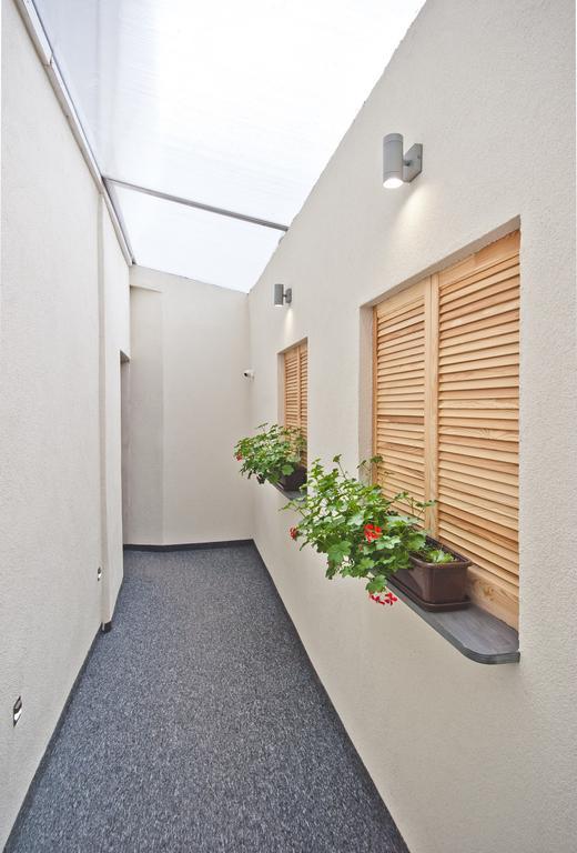 Apartamenty Leszno Лешно Экстерьер фото