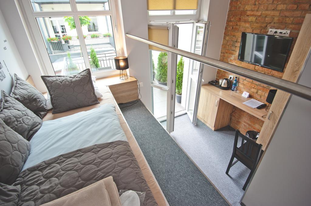 Apartamenty Leszno Лешно Экстерьер фото